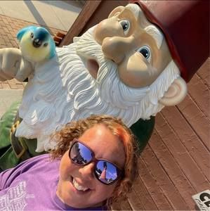 Meet your Posher, Raychel